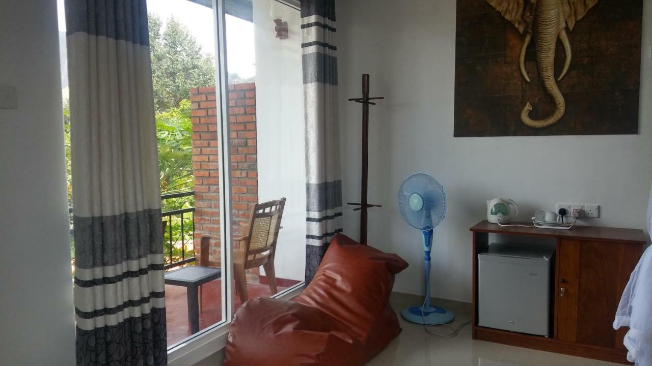 Senasuma Homestay Елла Екстер'єр фото